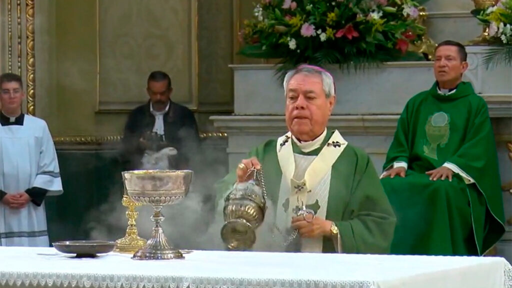 Alfonso Cortés Contreras: Se despide de la Arquidiócesis de León