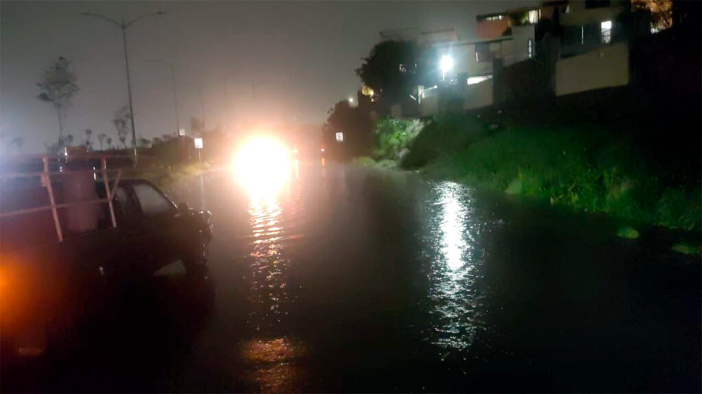 Malecón del Río: Anuncian cierres viales por encharcamiento
