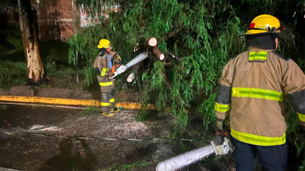 León: Lluvias dejan serias afectaciones en la ciudad
