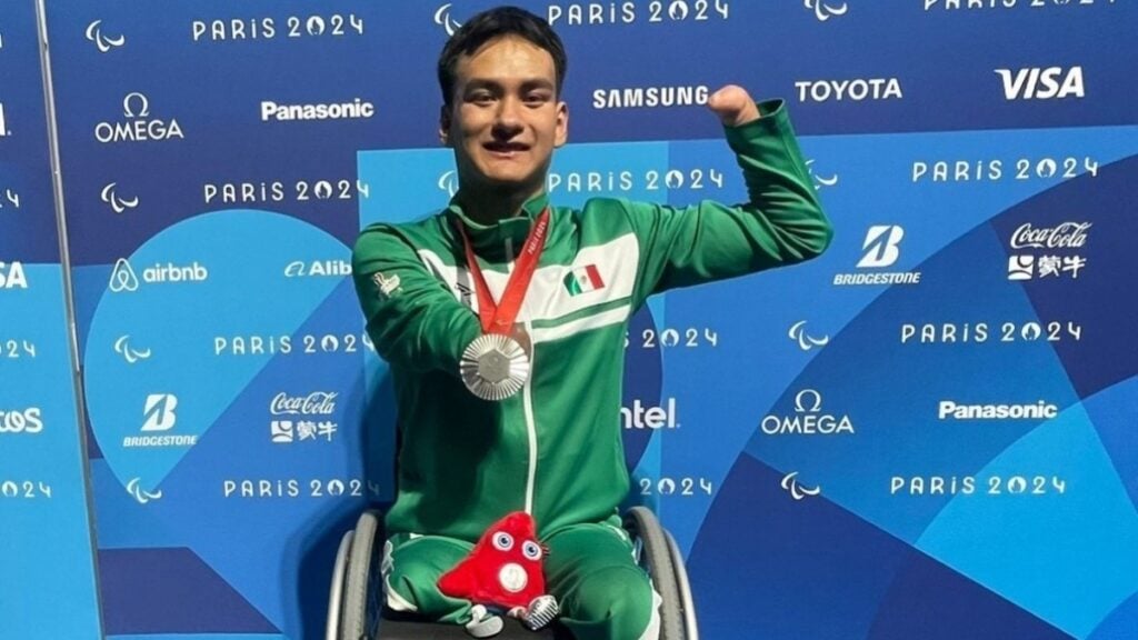 Ángel Camacho se consagra en París como máximo medallista