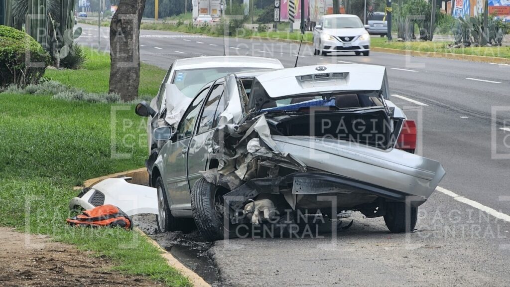 Bulevar Aeropuerto: Se registra fuerte choque en Puente de Milenio