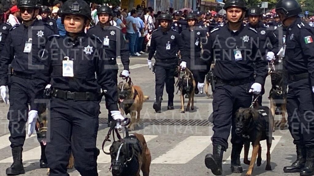 Desfile León: Asisten miles de leoneses a desfile en López Mateos