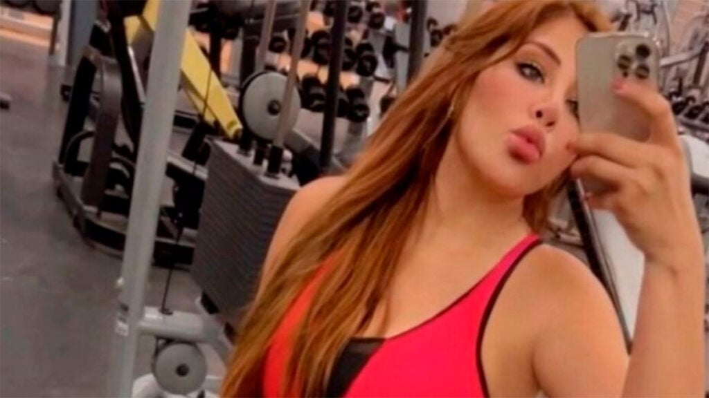 'La Barbie Regia' fue encontrada muerta en su casa, presumen feminicidio