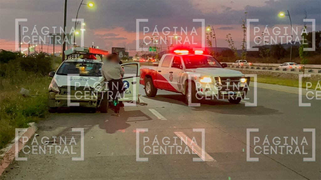 Eje Metropolitano: Camión de transporte de personal choca contra carro detenido