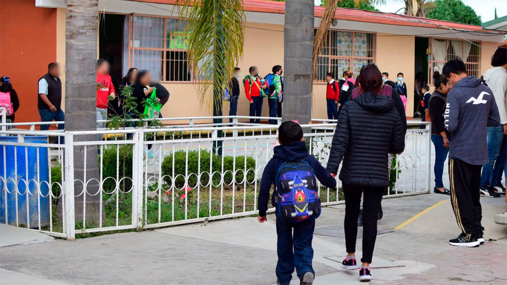 ¿SEP pretende modificar la hora de entrada y salida de las escuelas?
