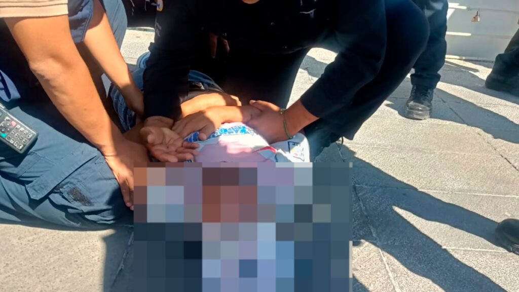 Policía de León rescata a un hombre que intentó saltar del 'Puente del Amor'