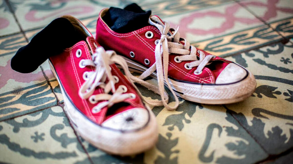 Zapatos: Te decimos cómo evitar el mal olor 