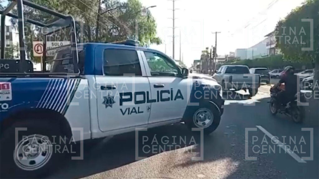Ciudad Industrial: Coche atropella a mujer tras ser impactado por motociclista