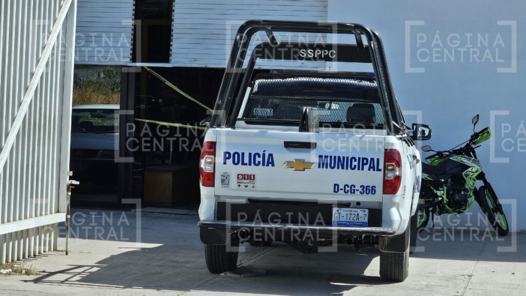 Hombre se ejercitaba en gimnasio y de repente cayó muerto