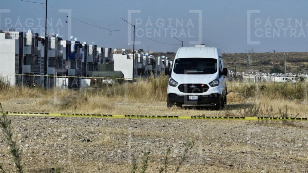 Dejan cuerpo ‘embolsado’ en camellón de Brisas del Campestre