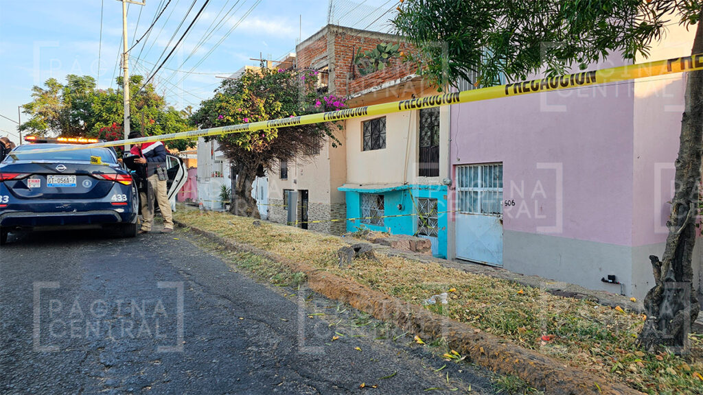 El Coecillo: Hallan un cuerpo en descomposición dentro de casa