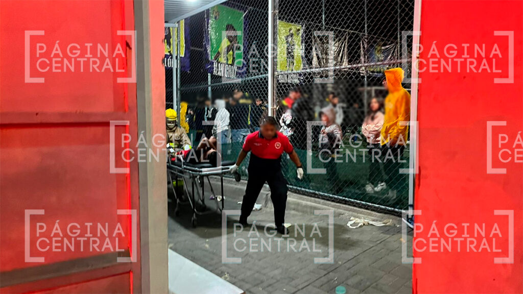 Las Huertas: Explota pirotecnia en una cancha de futbol rápido, hay 6 lesionados