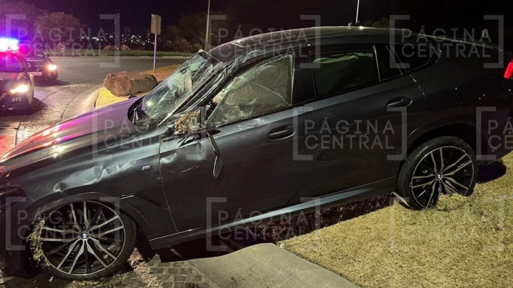 Hombre ebrio sale ileso de volcadura en El Molino