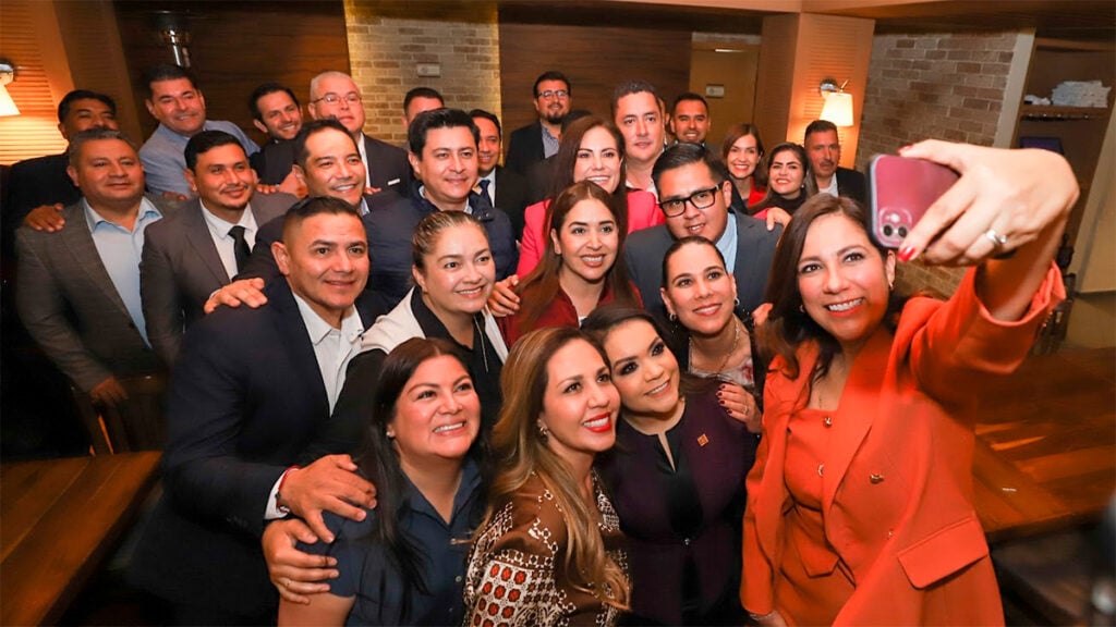 Ale Gutiérrez acude al Encuentro Nacional Municipal