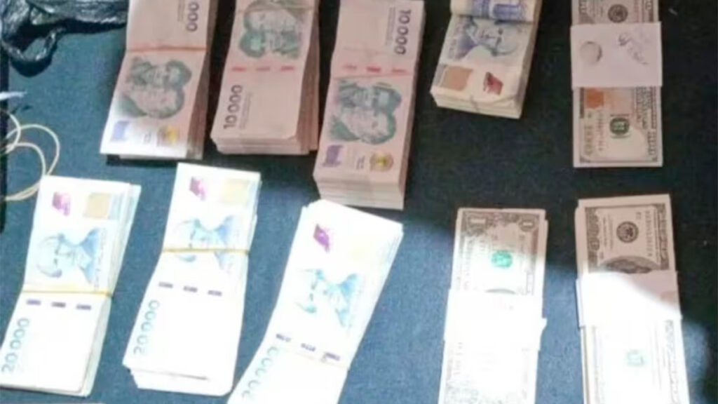 Argentina: Le roba más de 500 mil pesos a su mamá para irse de vacaciones