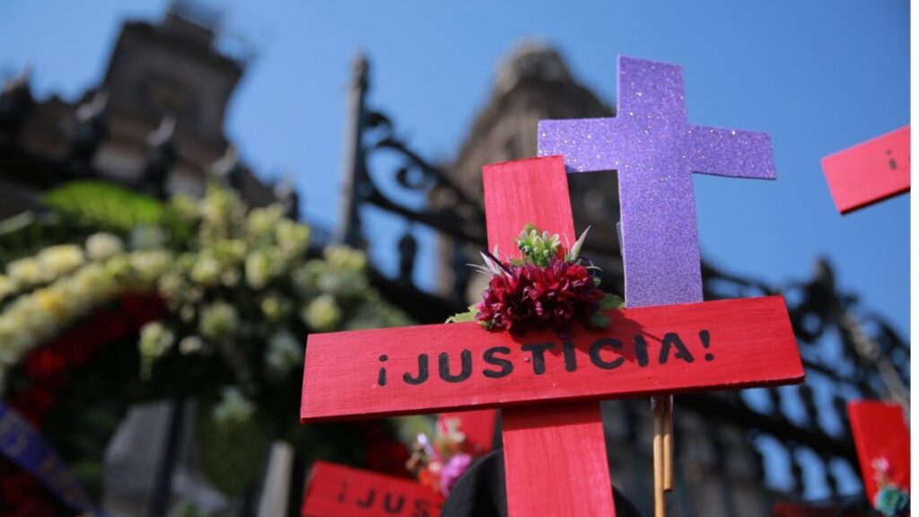 Impacta aumento de feminicidios en 16 entidades