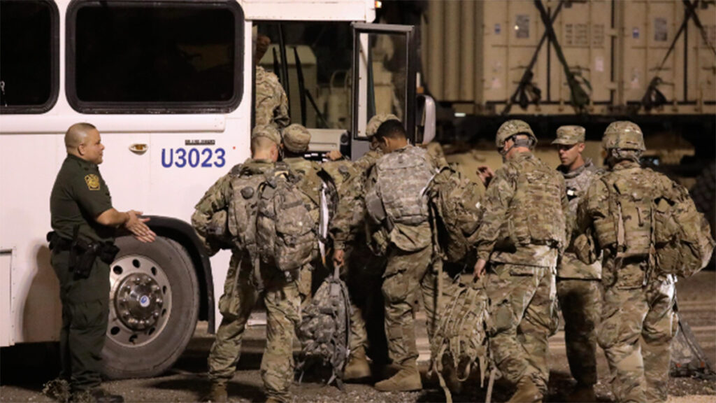 Donald Trump firma decreto para cerrar la frontera y desplegar mil 500 militares