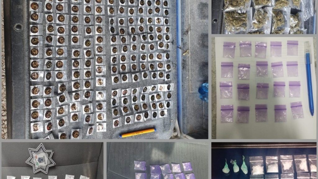 A los presuntos distribuidores de droga les decomisaron cristal, marihuana y base de piedra.