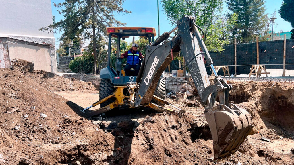 Arranca modernización en Escuela Normal de León