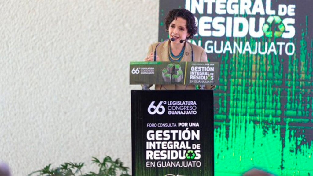 Debaten sobre el manejo de la basura en Foro