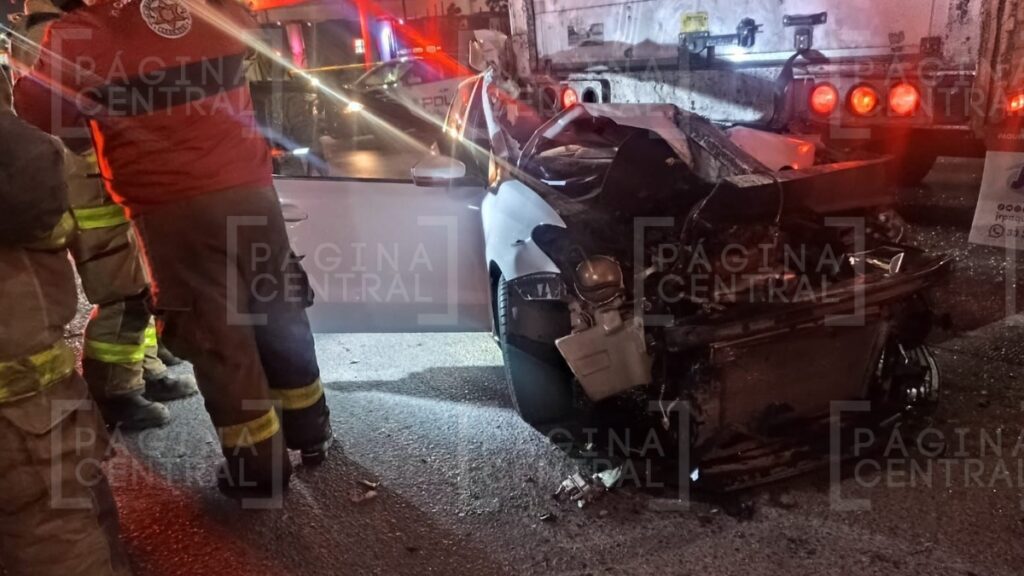 Accidente en bulevar Morelos: Muere conductor en choque con tráiler