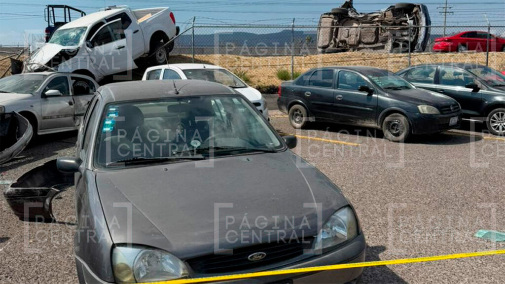 Celaya: Vehículo escapa de robo pero provoca carambola