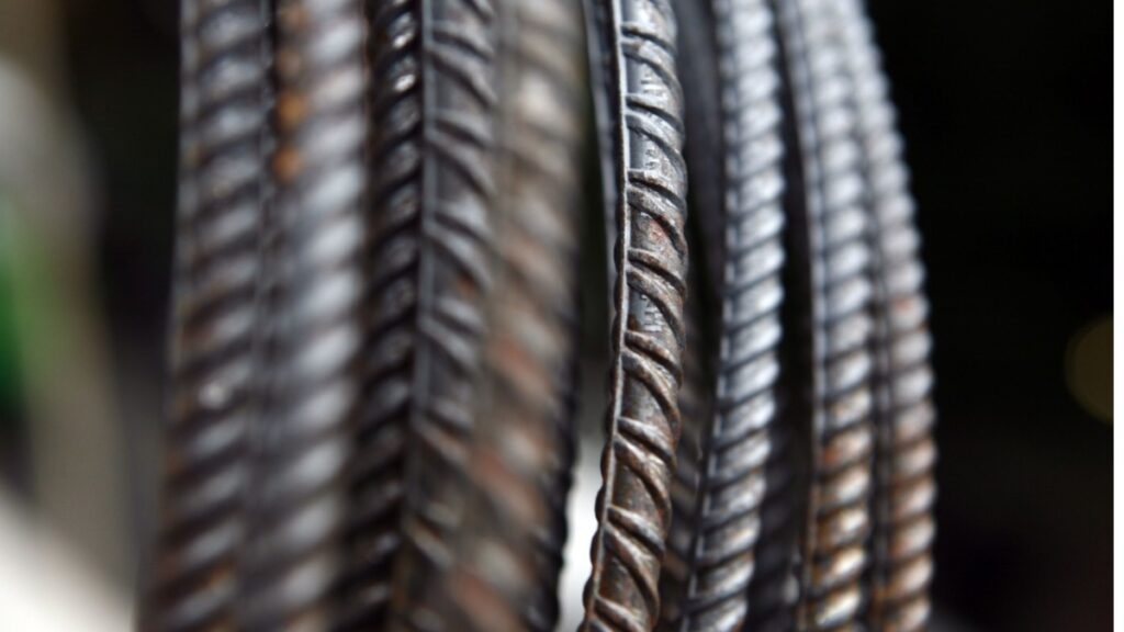 Cumple amenaza: desde hoy arancel del 50% al acero