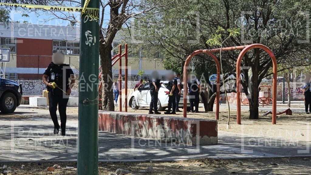 Ataque en Libertad: Hombre huye por parque, pero lo matan