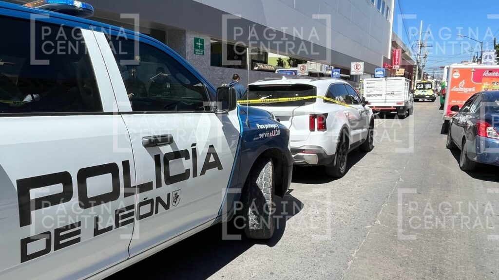Ataque a balazos en El Coecillo: Herido conduce hasta el hospital