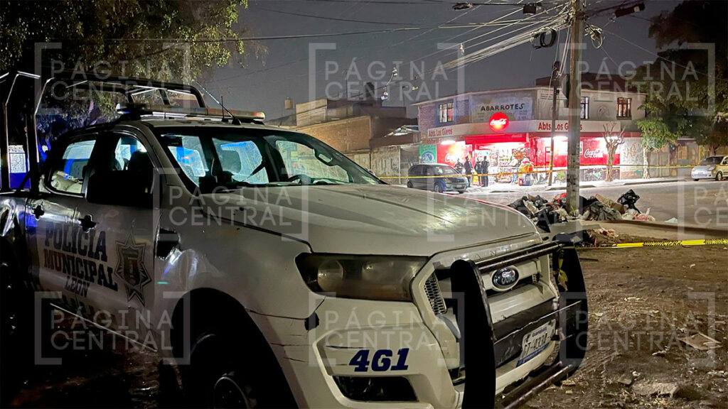 León I: Asesinan a un hombre en una tienda abarrotera