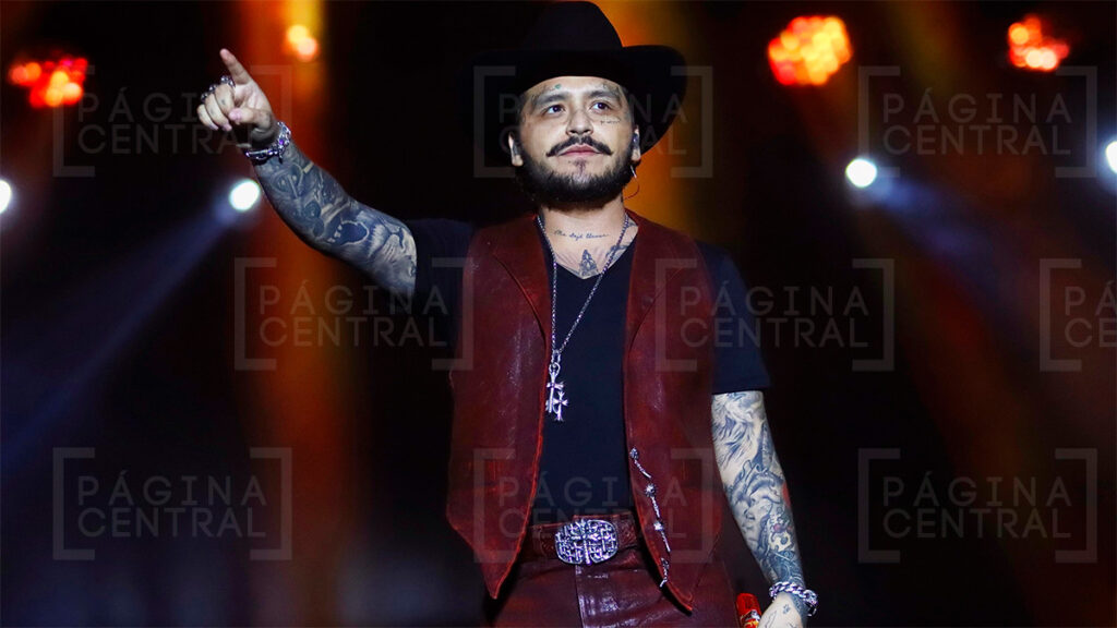 Christian Nodal cierra con broche de oro la Feria de León 