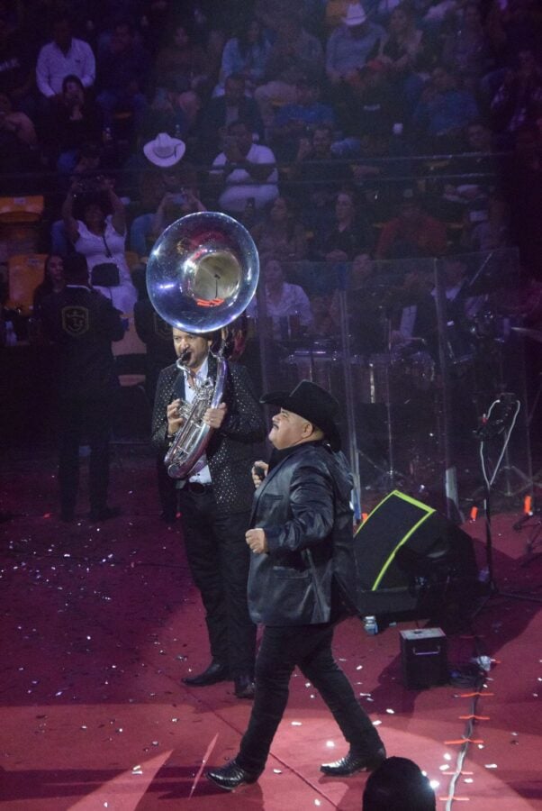 Chuy Lizárraga cierra con su tradicional fiesta el Palenque en León