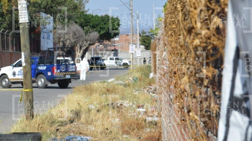 Cuerpo Las Américas: Abandonan embolsado afuera de La Salle
