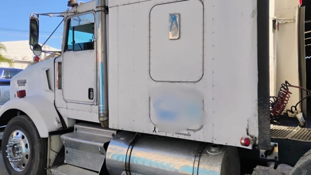 'Huachileche': Aseguran en León 42 mil litros de leche robada