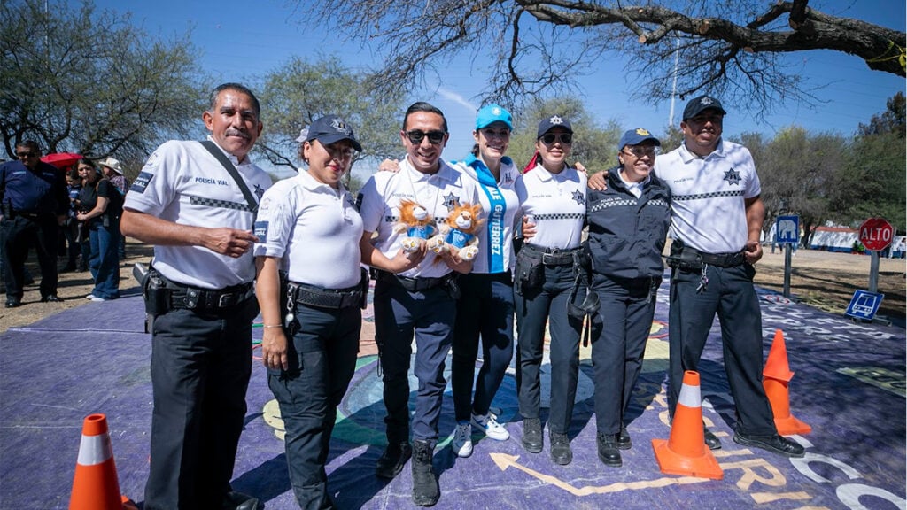 Llevan 'Mi Barrio Habla' a delegación Cerrito de Jerez