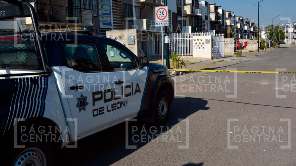 Brisas del Campestre: Asesinan a una mujer afuera de torre de departamentos