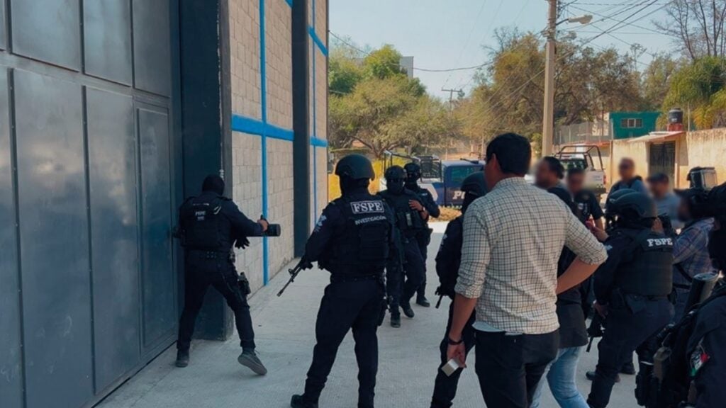 Recuperan en León cargamento de alimentos robados