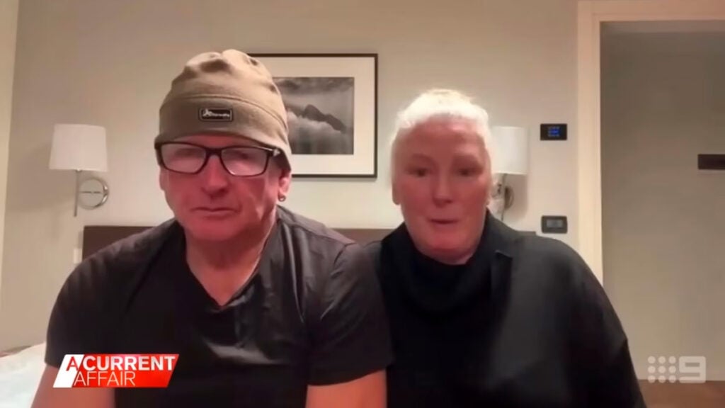 Viajan cuatro horas junto al cuerpo de una mujer que murió en pleno vuelo a Qatar