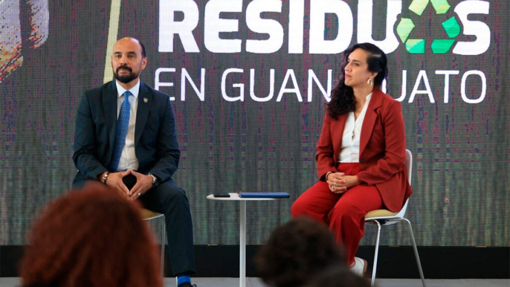 Debaten sobre el manejo de la basura en Foro