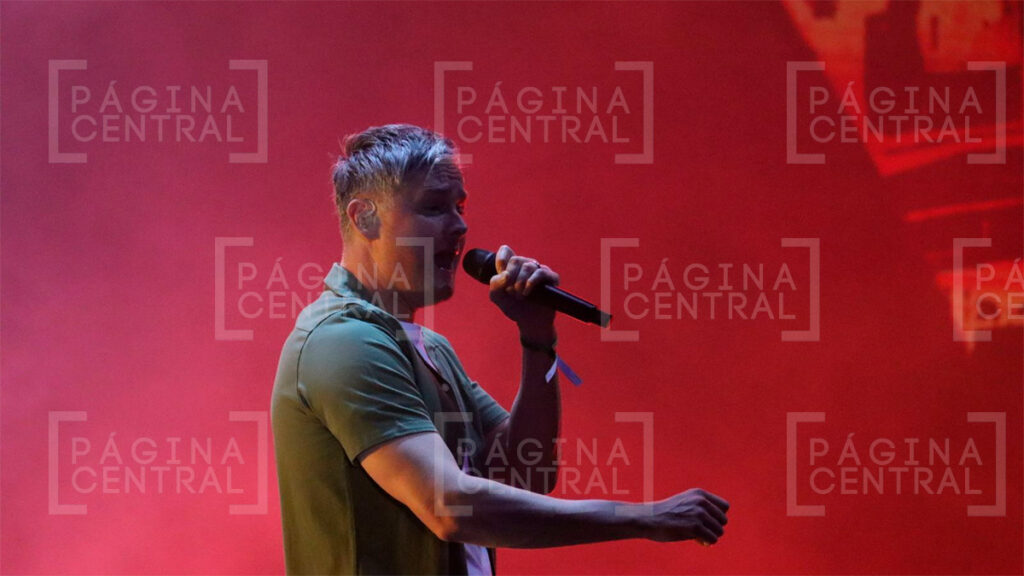 Keane ilumina la noche en Irapuato 