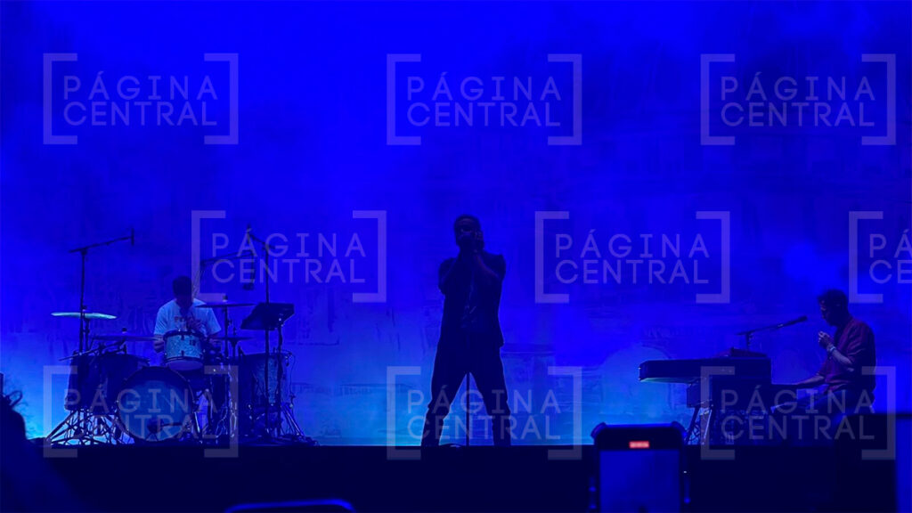 Keane ilumina la noche en Irapuato 