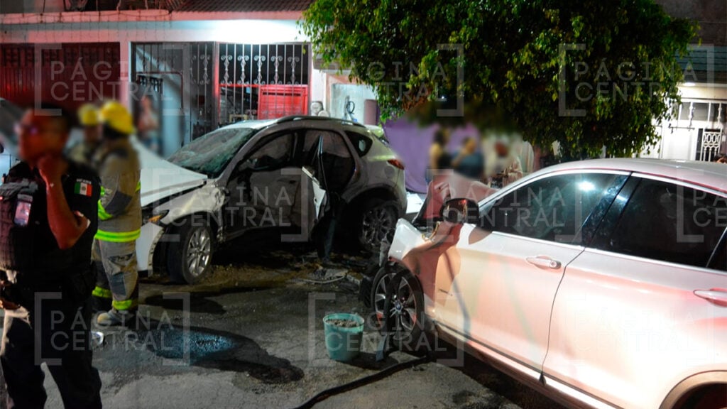 Las Mandarinas: Chocan tres vehículos y quedan 5 heridos