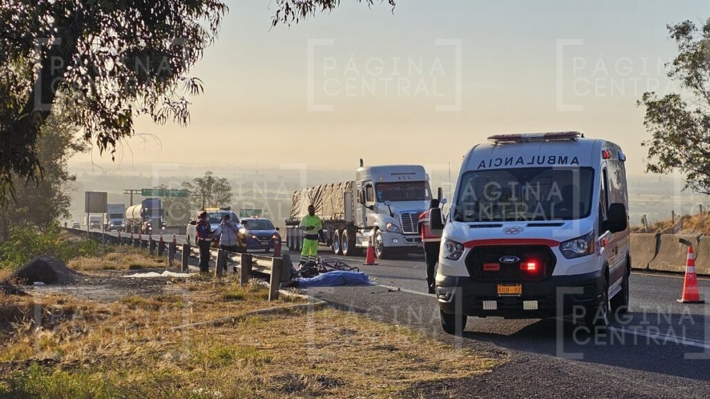 Accidente en Maxipista: Muere ciclista al chocar en sentido contrario con moto