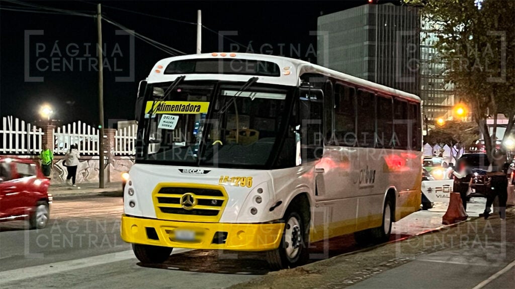 Motociclista es arrollado por camión urbano en bulevar Delta