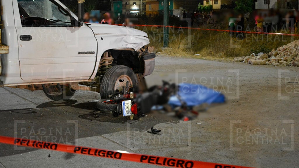 Eje Metropolitano: Motociclista iba por acotamiento y lo mata camioneta en retorno