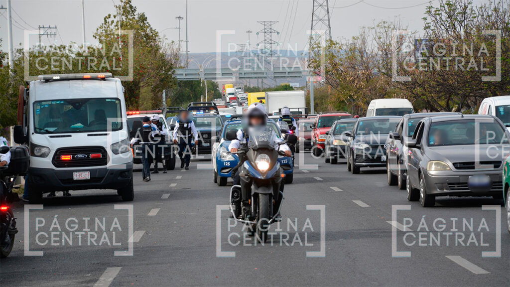 Choque múltiple deja tres lesionados en el bulevar José María Morelos