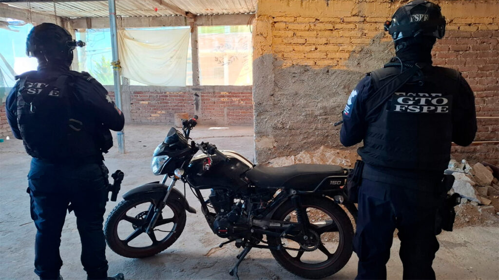 Vista Hermosa; Aseguran 2 casas, 40 kilos de marihuana en una y un búnker en otra 