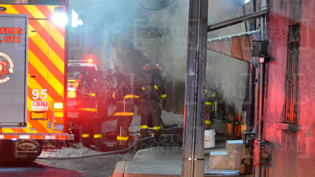 El Coecillo: Se incendia casa sobre el Malecón del Río