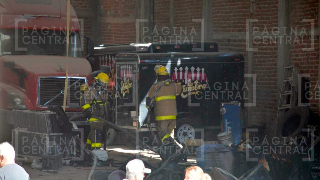 Valle de San Bernardo: Incendio en bodega 