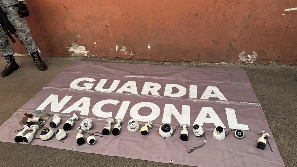 Avenida Miguel Alemán luce más limpia, segura y ordenada